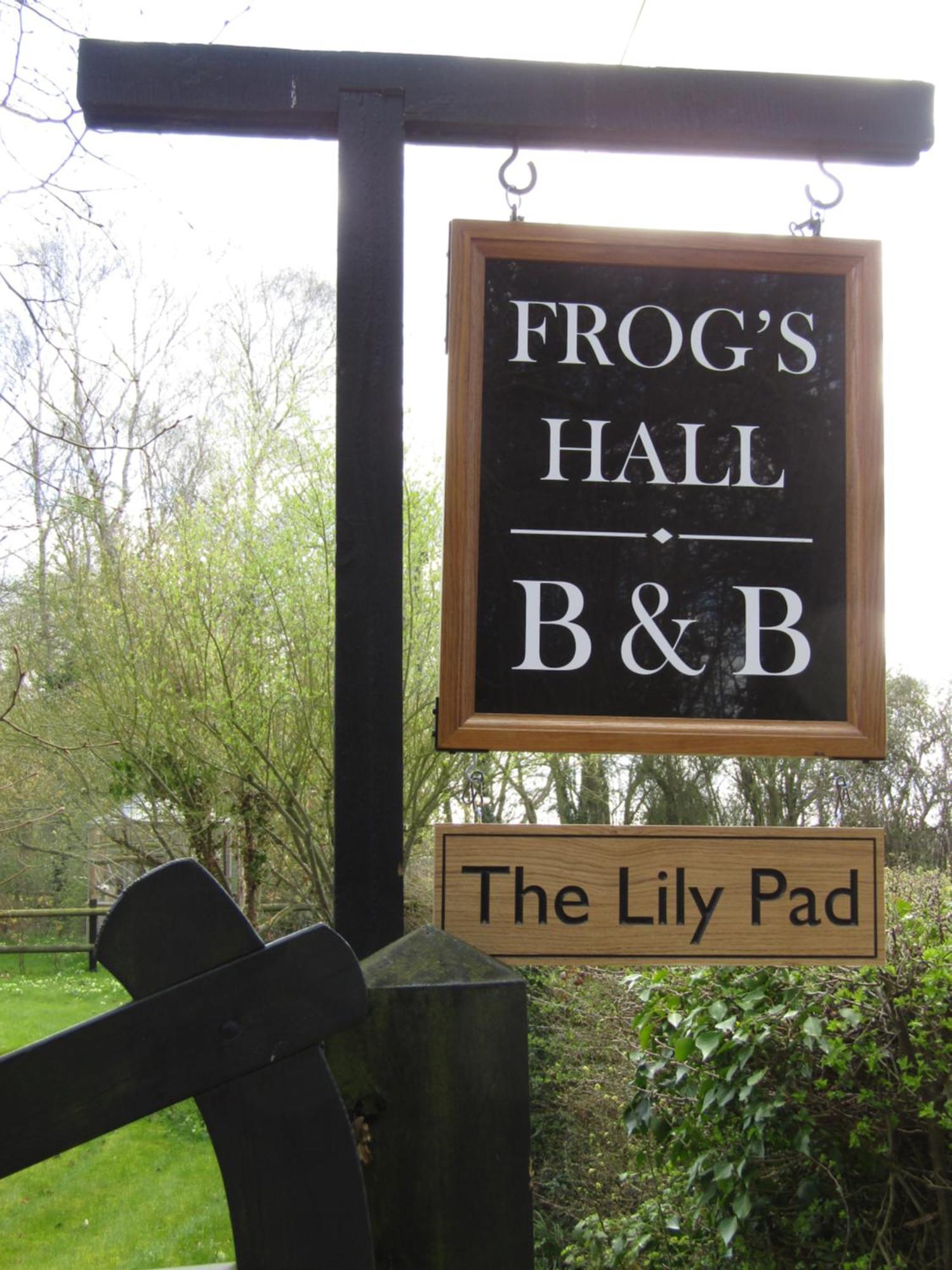 Frogs Hall B&B Eye  Extérieur photo